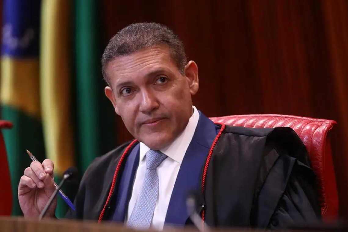 Urna eletrônica é patrimônio da democracia, diz ministro Kassio Nunes Marques, presidente do TSE
