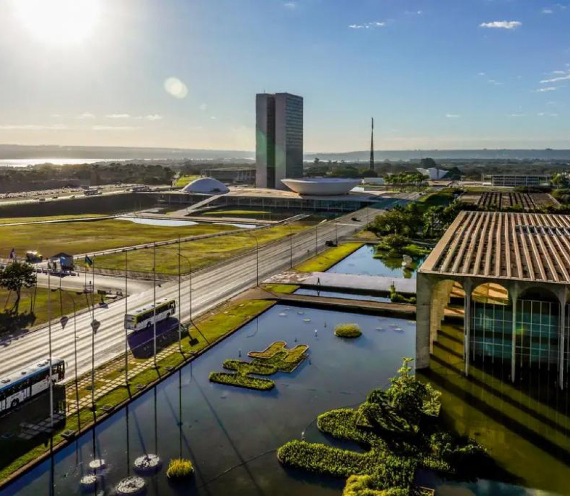 Governo do Brasil rebaixa relação com Argentina após novos insultos de Milei