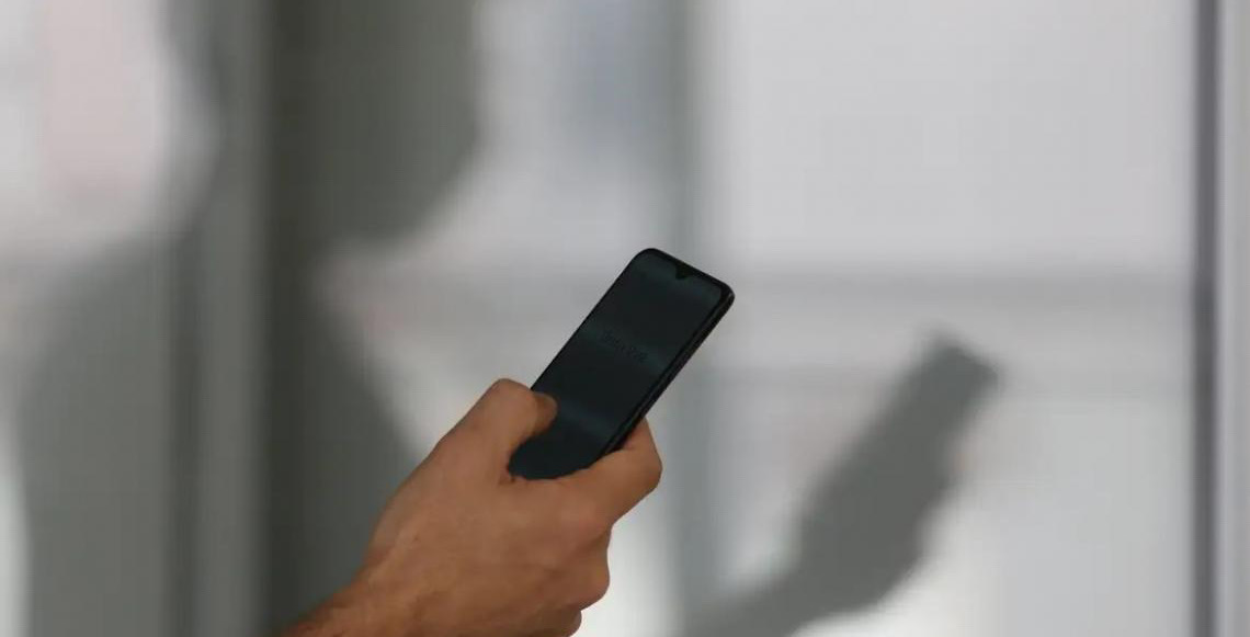 Mais de 830 mil celulares foram subtraídos em 2025, aponta relatório