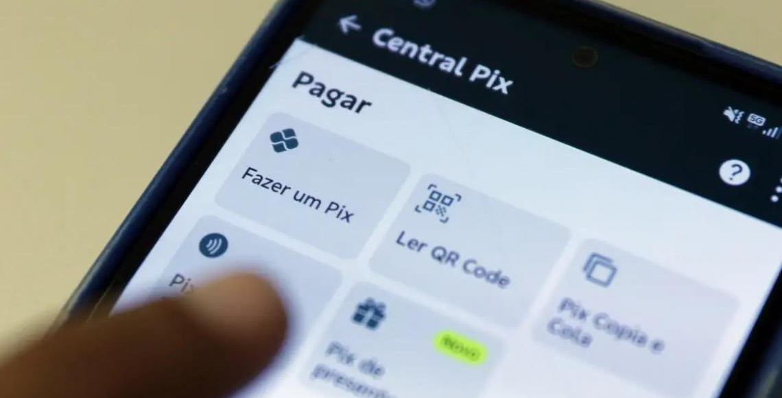 Pix amplia participação nos pagamentos em bares e restaurantes