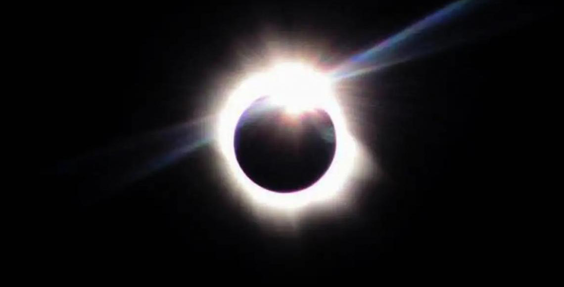 Brasileiros poderão ver eclipse solar total que vai acontecer por transmissão na internet