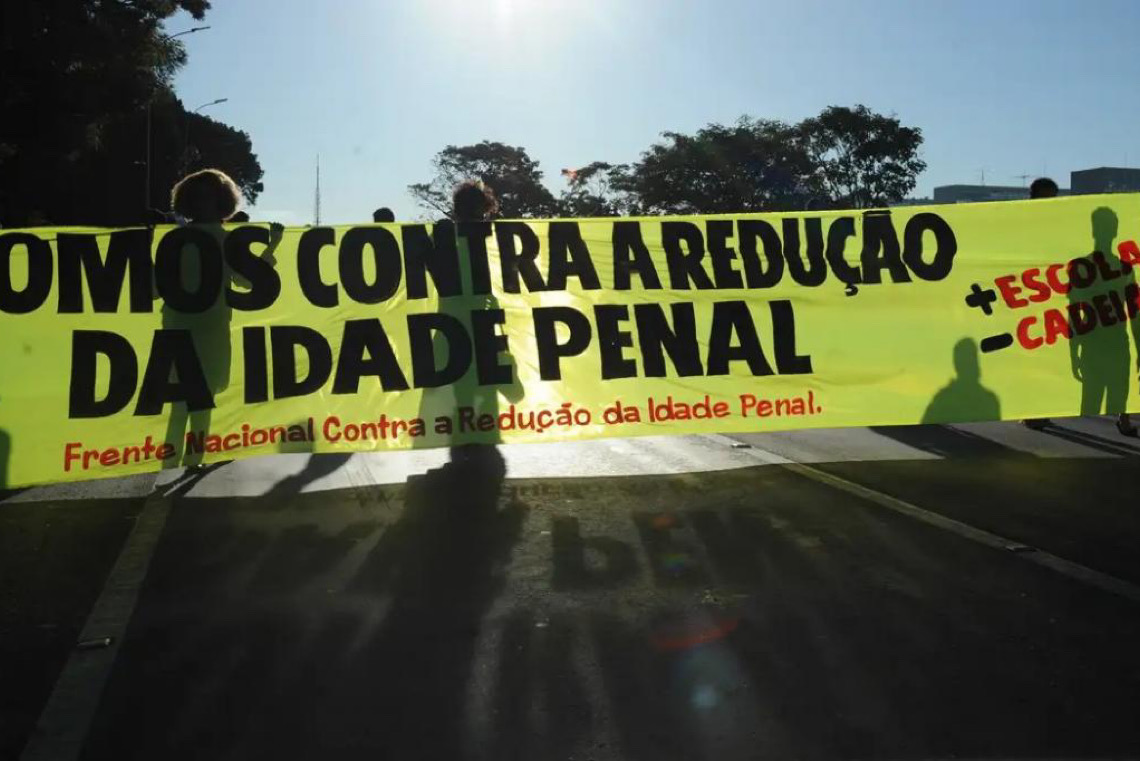 Pediatras se manifestam contrários à redução da maioridade de 18 para 16 anos no Brasil