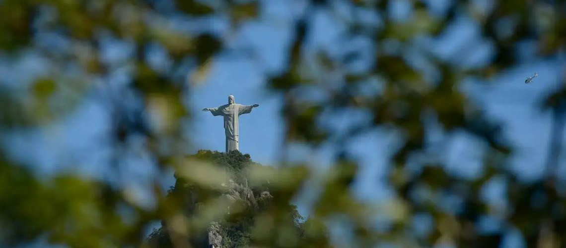 Cristo Redentor se prepara para compensar impacto ambiental do turismo