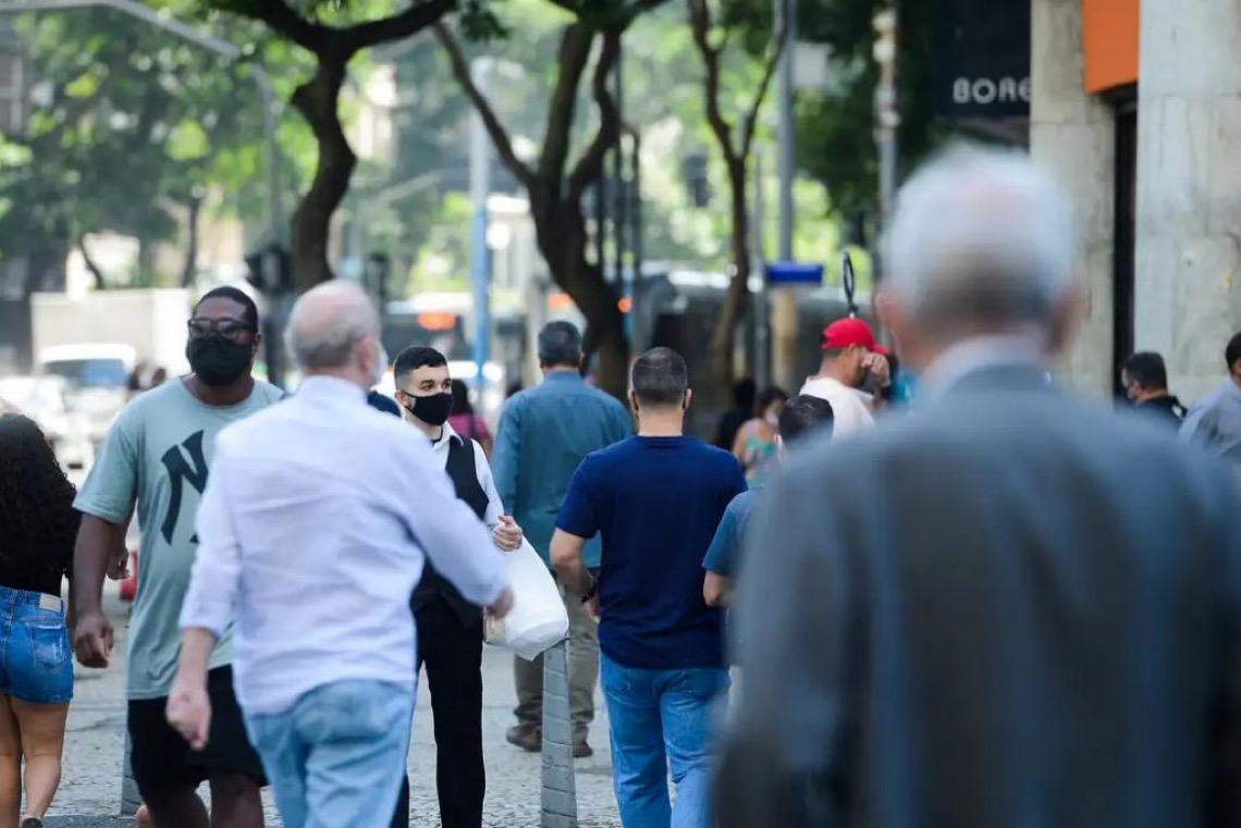 Para 81% dos brasileiros, é fundamental que candidato acredite em Deus, dados são da Universidade Federal Fluminense
