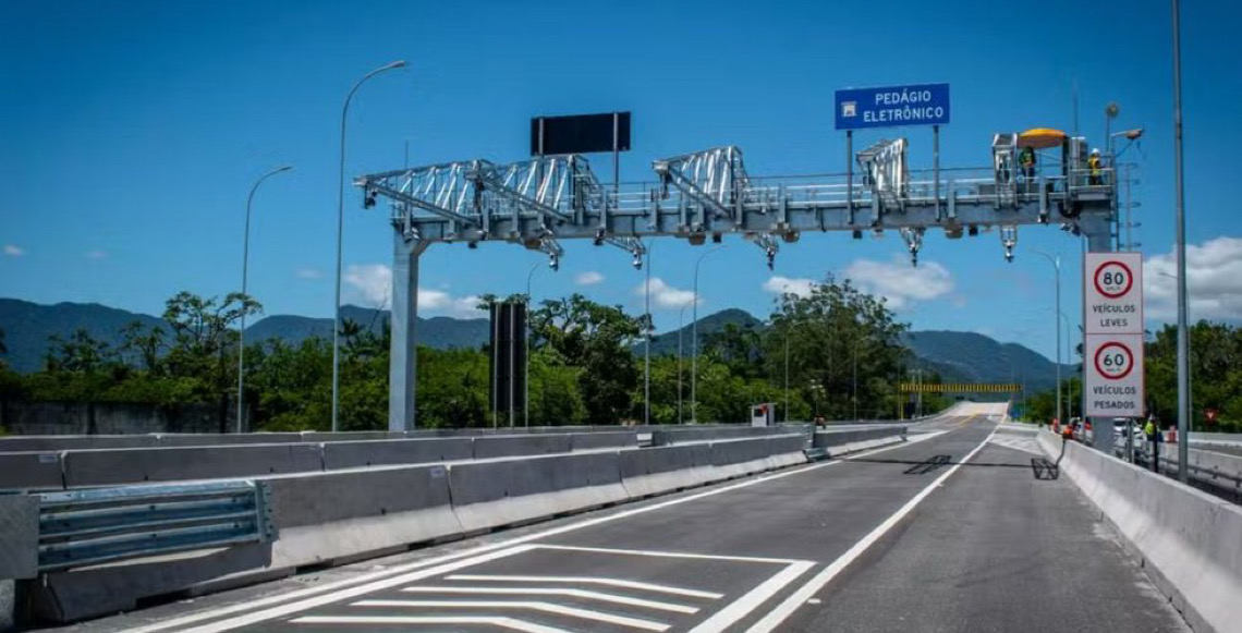 Veja como pagar o pedágio free flow com a nova integração de cobranças na CNH do Brasil