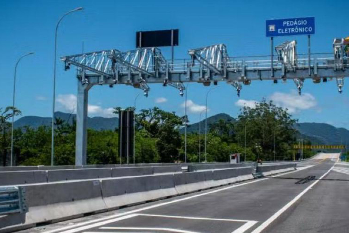 Veja como pagar o pedágio free flow com a nova integração de cobranças na CNH do Brasil
