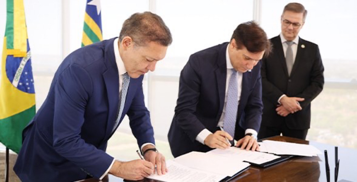 Tribunal Superior Eleitoral assina acordo para ampliar uso de energia solar nas Eleições 2026