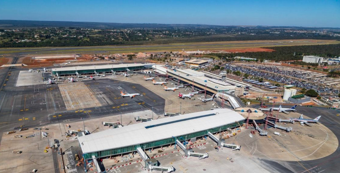 Passageiros com voos marcados para domingo devem chegar mais cedo ao Aeroporto de Brasília