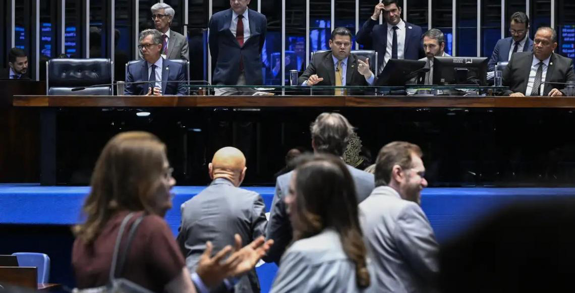 Davi Alcolumbre diz que Senado vota fim da escala 6x1 após as eleições