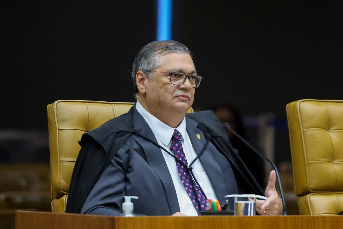 Dino diz que 'STF é maior que qualquer um que o integra' após escalada da tensão entre Moraes e Mendonça