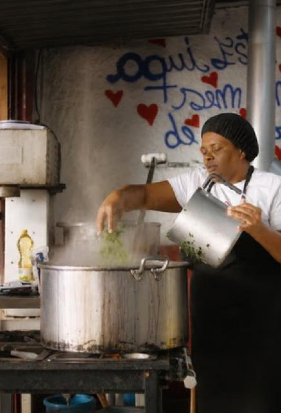 Documentário inédito retrata as Cozinhas Solidárias cinco anos após iniciativa nascer para o combate à fome