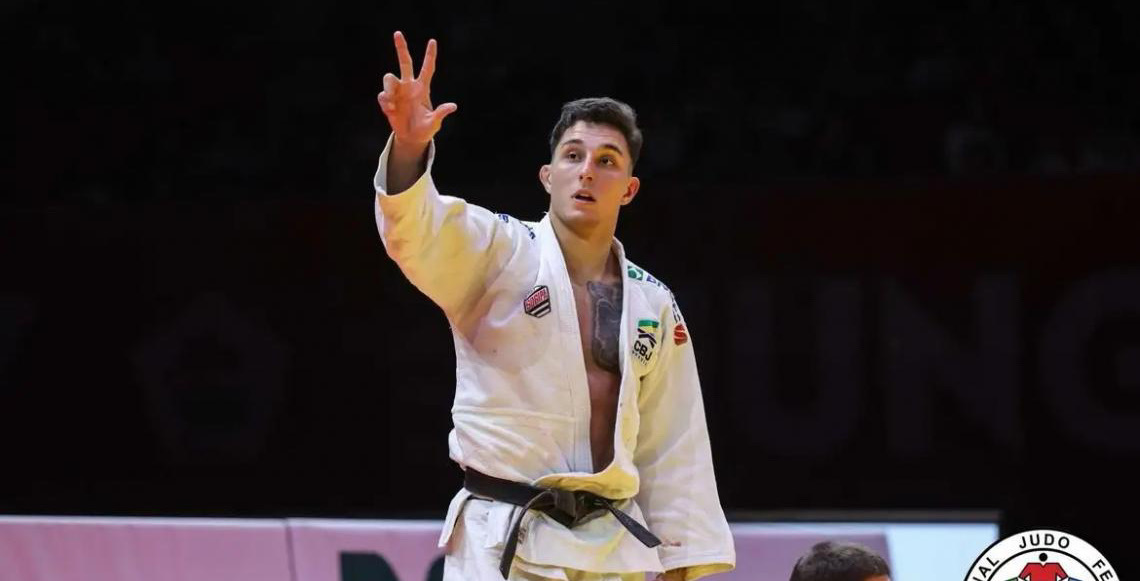 Judoca brasiliense Guilherme Schimidt é ouro e país fecha Grand Slam de judô com 3 pódios