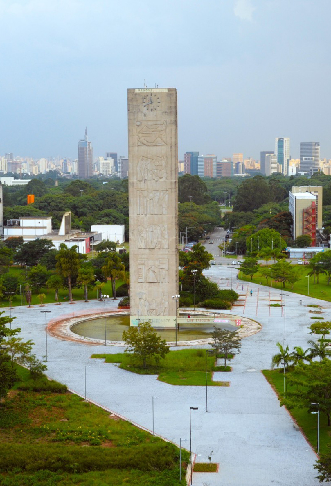 Pretos, pardos e indígenas representam 4% dos professores da USP; topo da carreira tem menos diversidade
