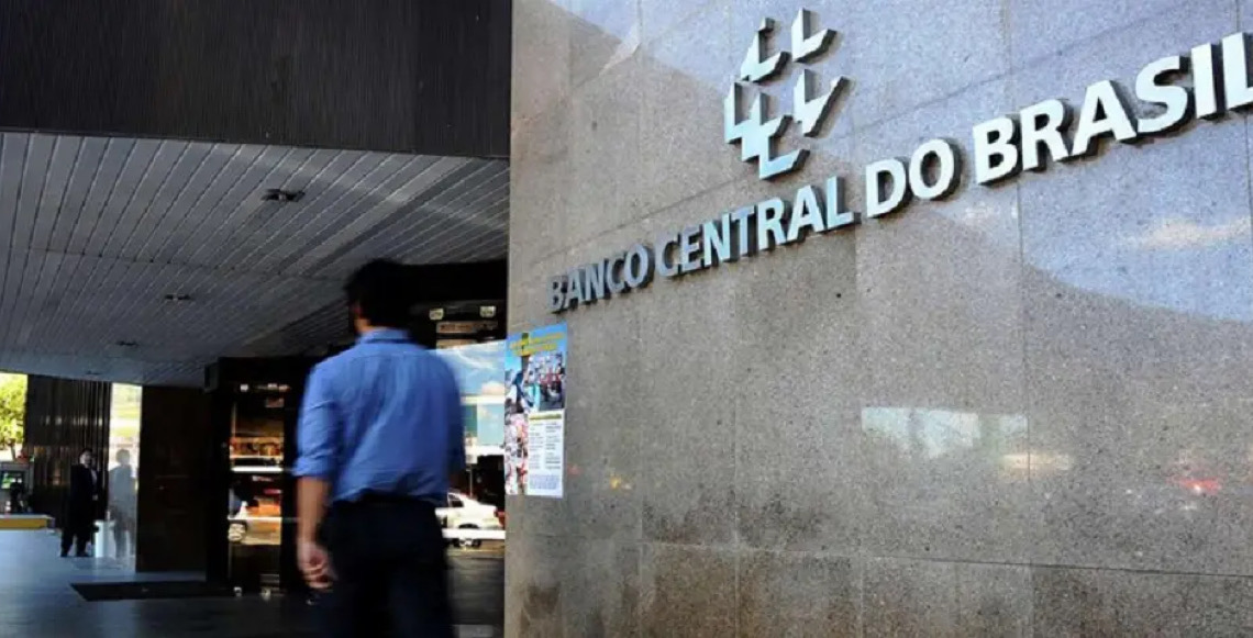 BC libera Pix automático em conta-salário e prevê exclusão imediata de instituições; veja mudanças