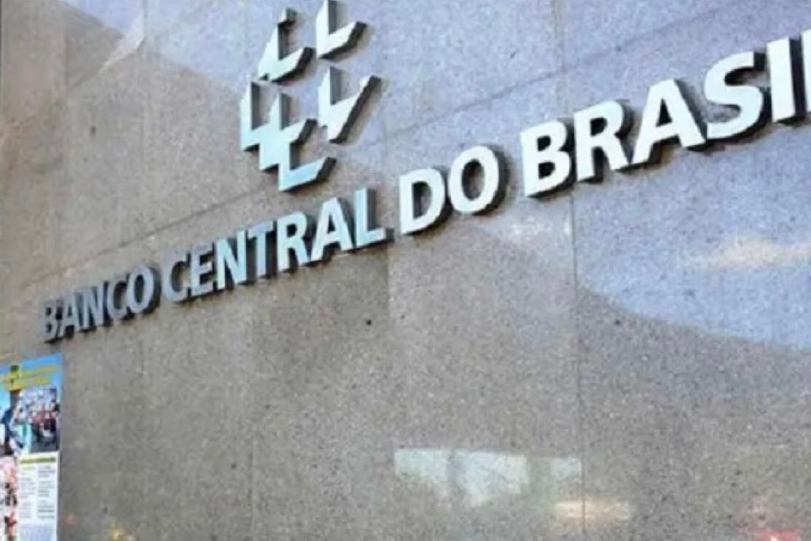 BC libera Pix automático em conta-salário e prevê exclusão imediata de instituições; veja mudanças