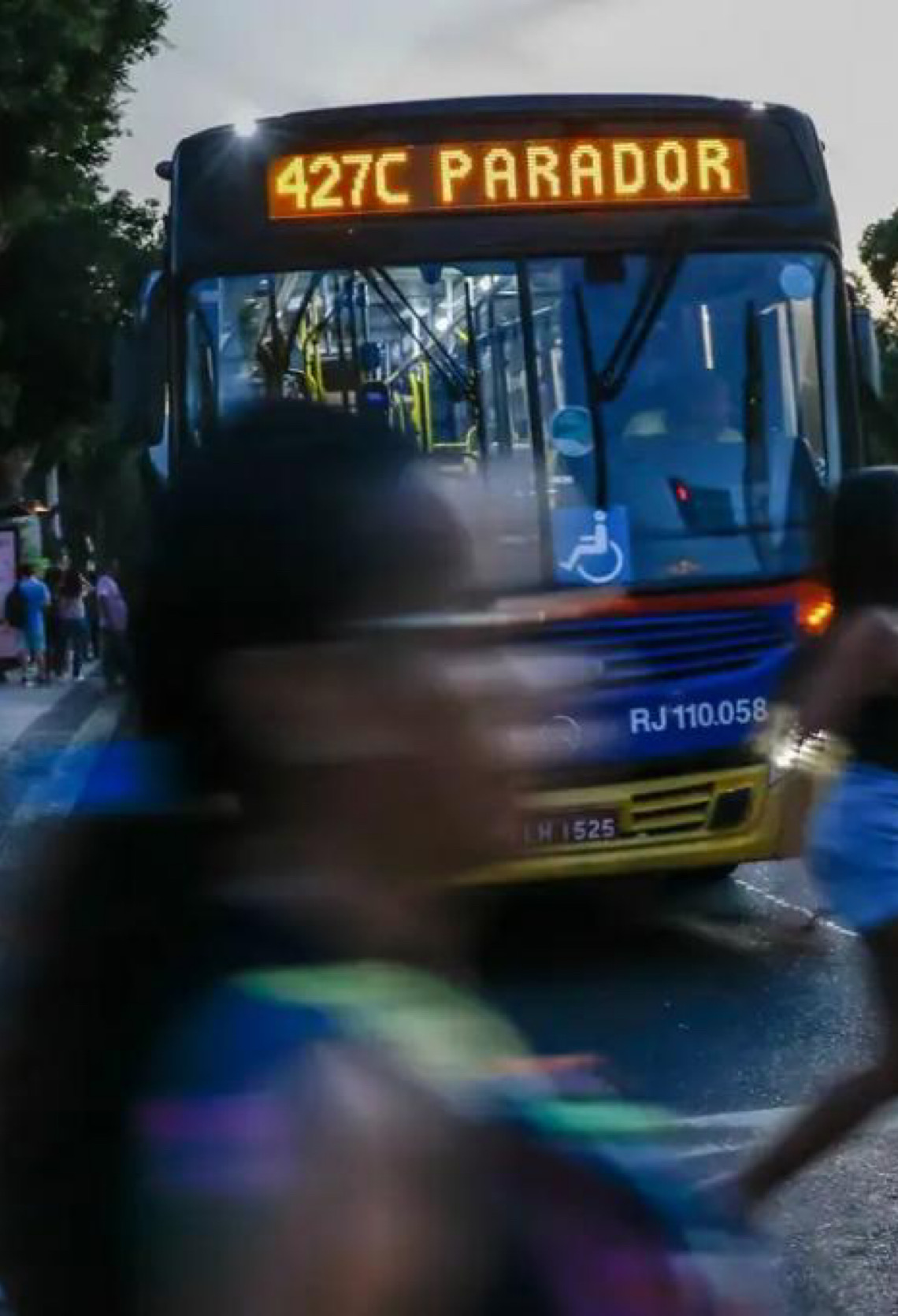 Pesquisa divulgada aponta que solidão e exaustão ampliam abstenção nas urnas no Brasil
