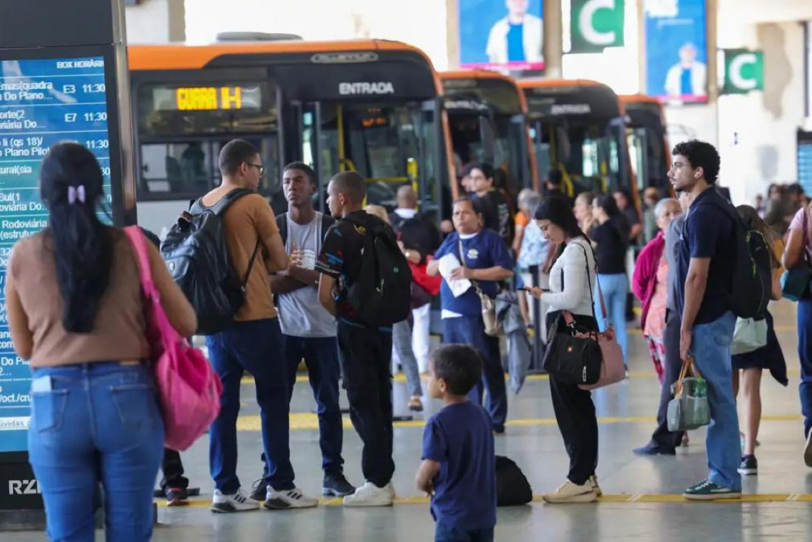 Transporte e insegurança fazem 40% das mulheres desistirem de emprego