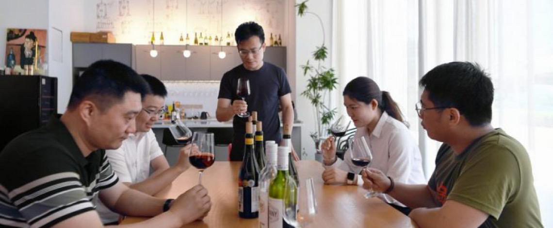 Brasil busca ampliar exportações de vinhos, espumantes e suco para China
