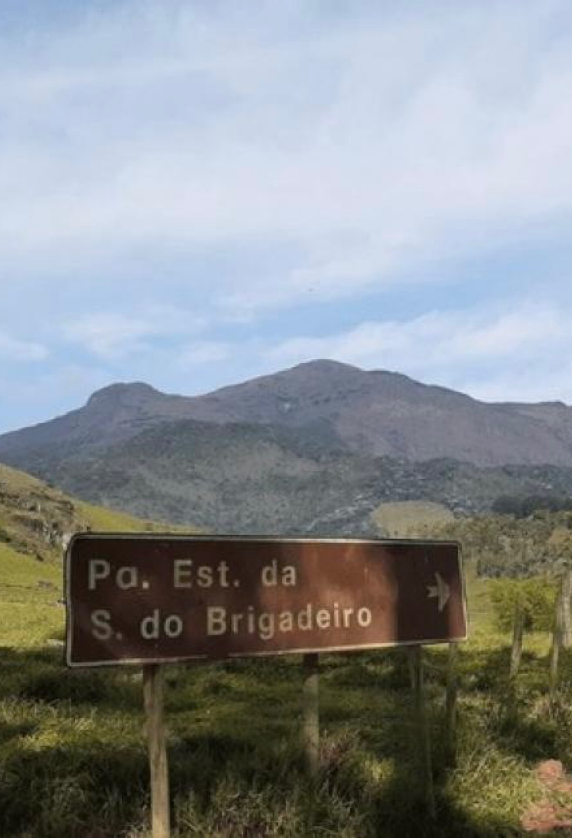 Trilha Brigadeiro Caparaó conecta parques e revela paisagens da Mata Atlântica em Minas Gerais