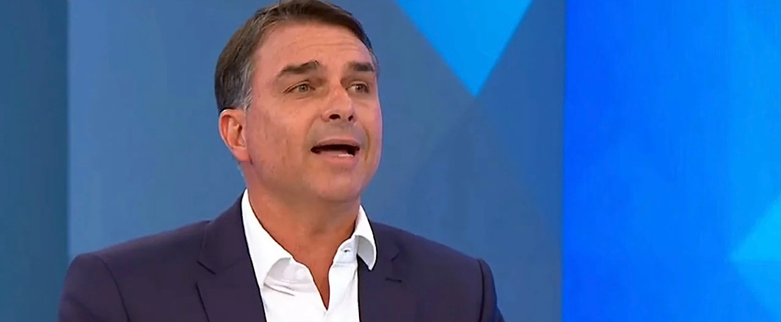 Dianteira de Flávio Bolsonaro gera expectativa por ajuste fiscal, mas 'pauta da vingança' pode atrapalhar