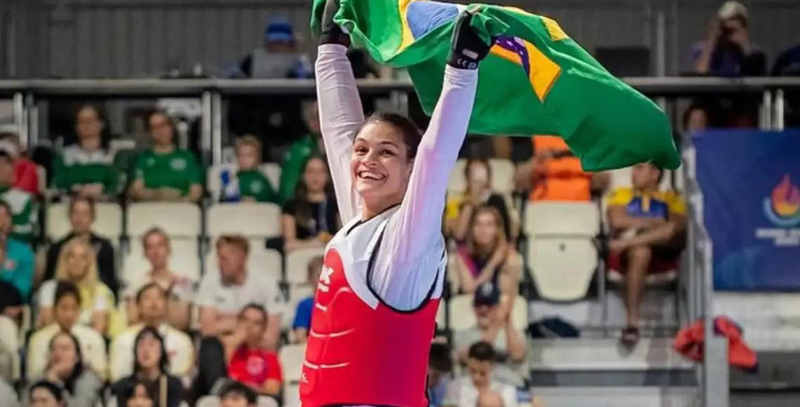 Atleta brasileira Maria Clara Pacheco é ouro em 3ª etapa do Grand Prix de taekwondo