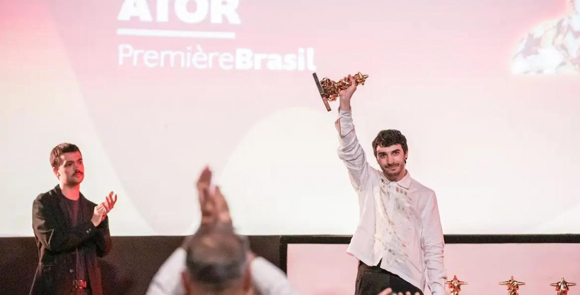 A Margem do Rio e Elza vencem principais prêmios do Festival do Rio