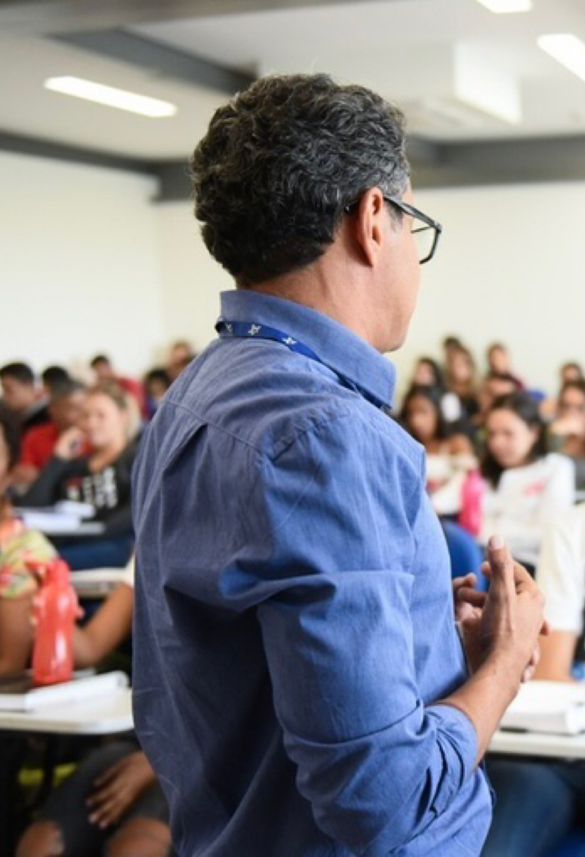 Rede de universidades acolhe educadores vítimas de perseguição