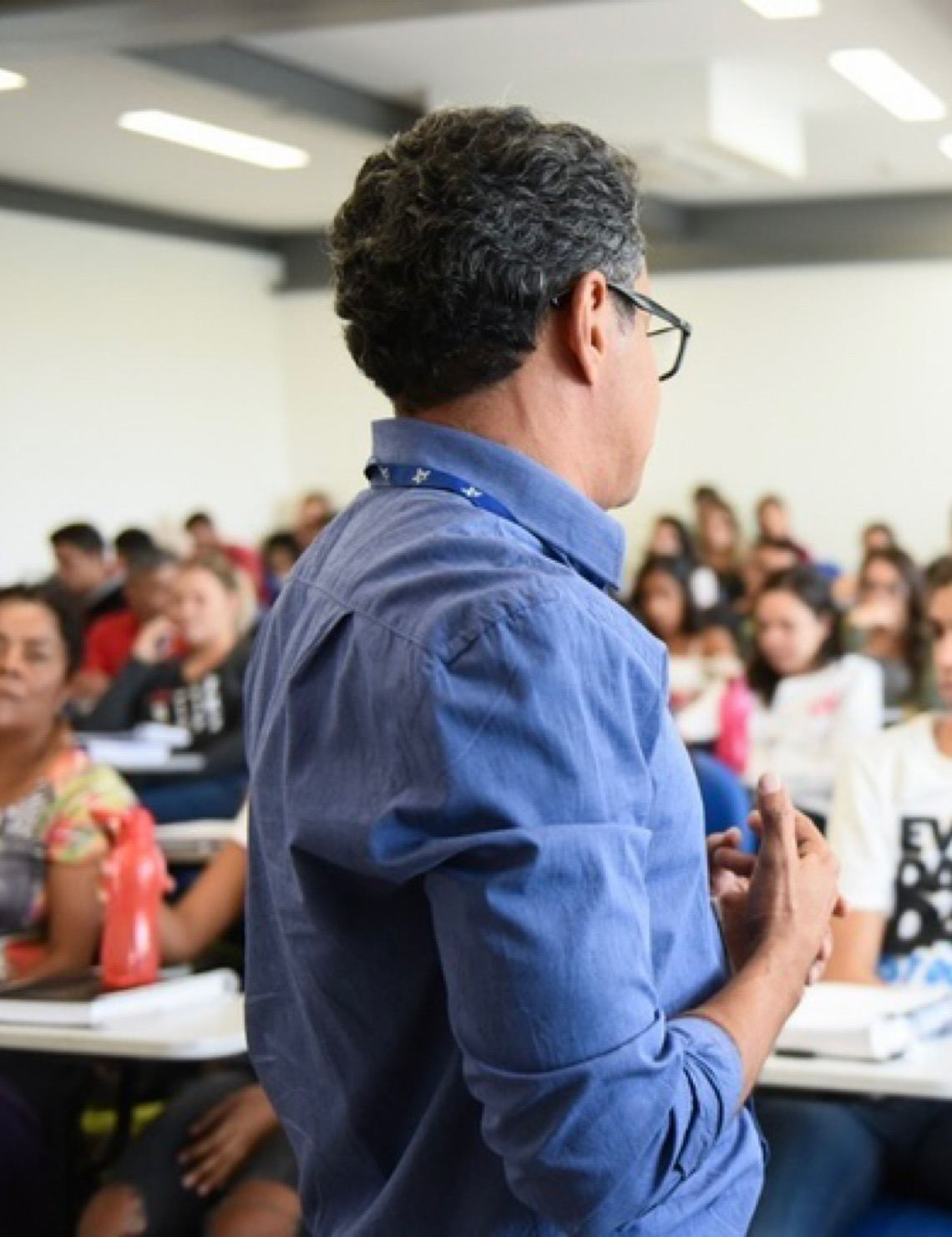 Rede de universidades acolhe educadores vítimas de perseguição