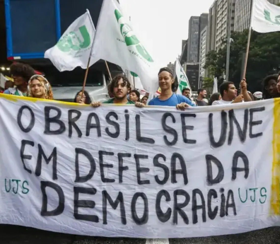 Em editorial, veículos independentes de imprensa defendem democracia 