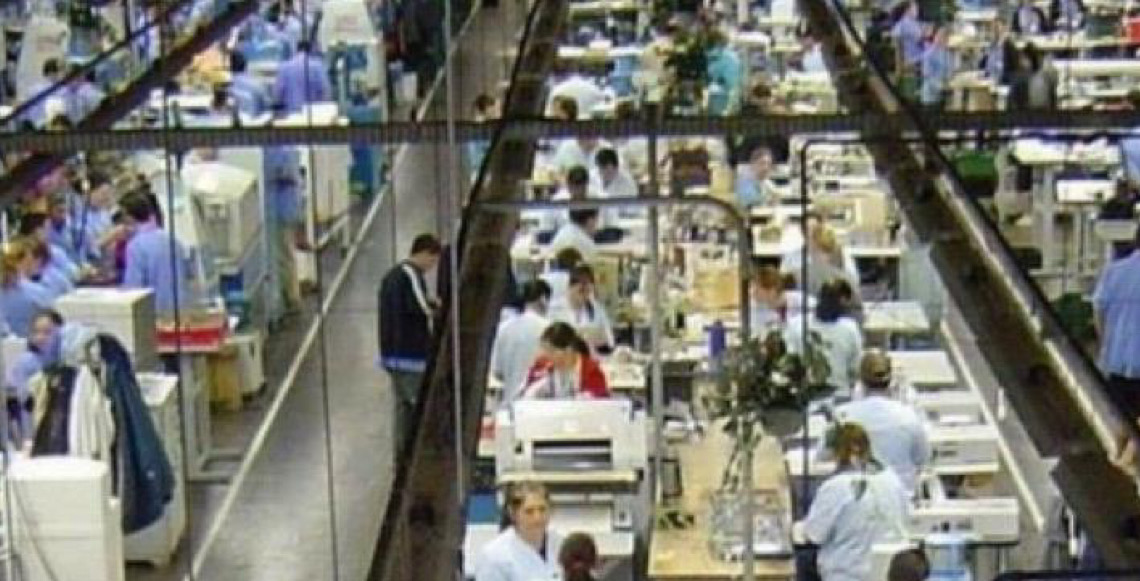 Trabalho por hora que Flávio já defendeu é alvo de críticas no exterior