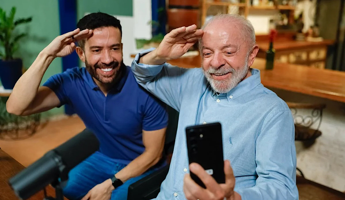 Janones se diz estrategista digital por acaso e faz das redes e do caos sua sobrevivência na política