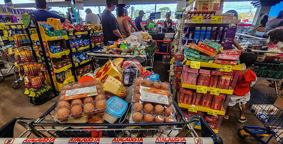 Consumo de alimentos cresce após proibição das bets no país, diz Abras 
