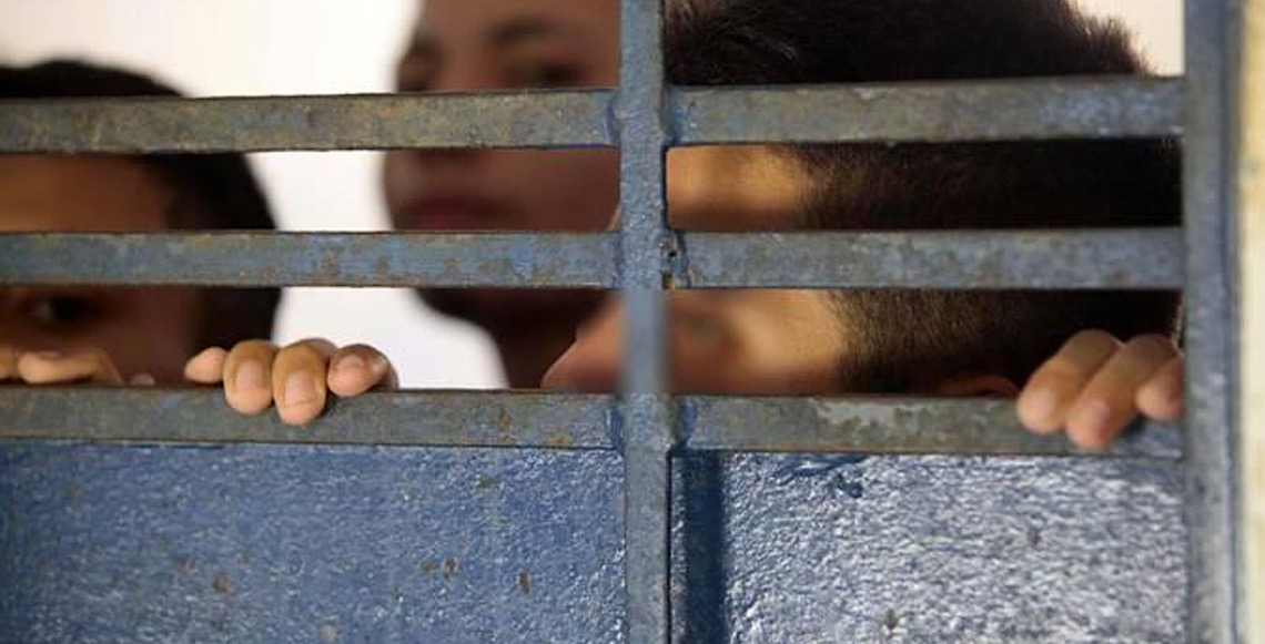 Reduzir a maioridade penal é fornecer mão de obra jovem às facções criminosas, avaliam analistas