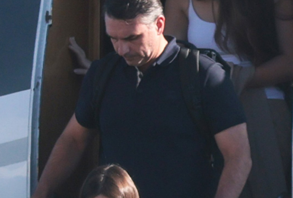 Agentes dos EUA assumiram controle de parte de aeroporto para fuga de Flávio, diz jornal argentino