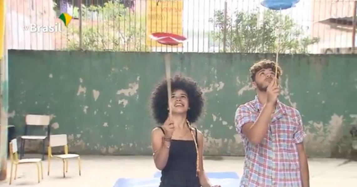 Jovens em situação de risco aprendem arte com Cirque du Soleil