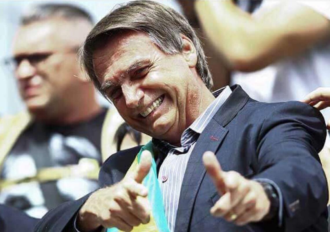 Com muita corrupção e sem Deus no coração, Bolsonaro precisa pagar pelos crimes que comete