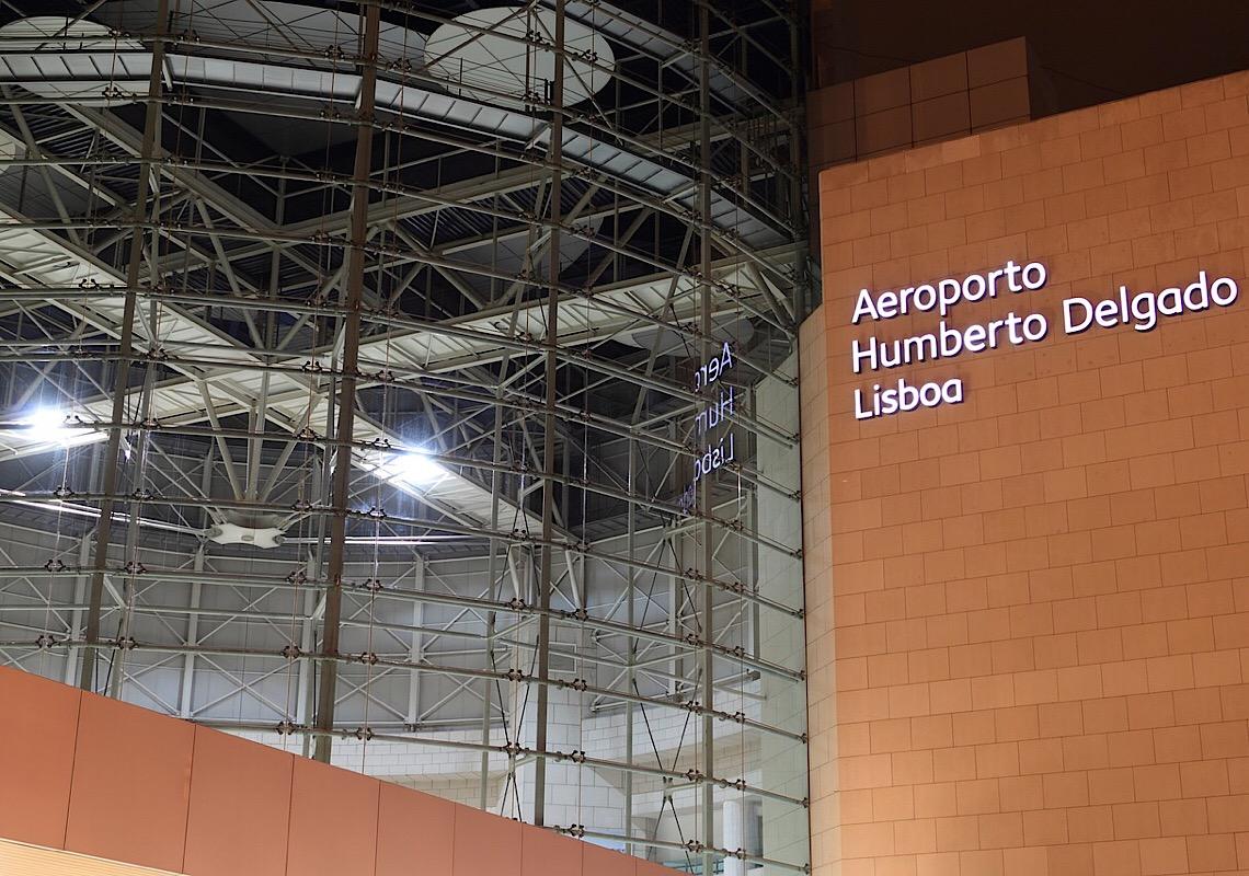 Dezenas de voos cancelados por causa de caos no aeroporto de Lisboa
