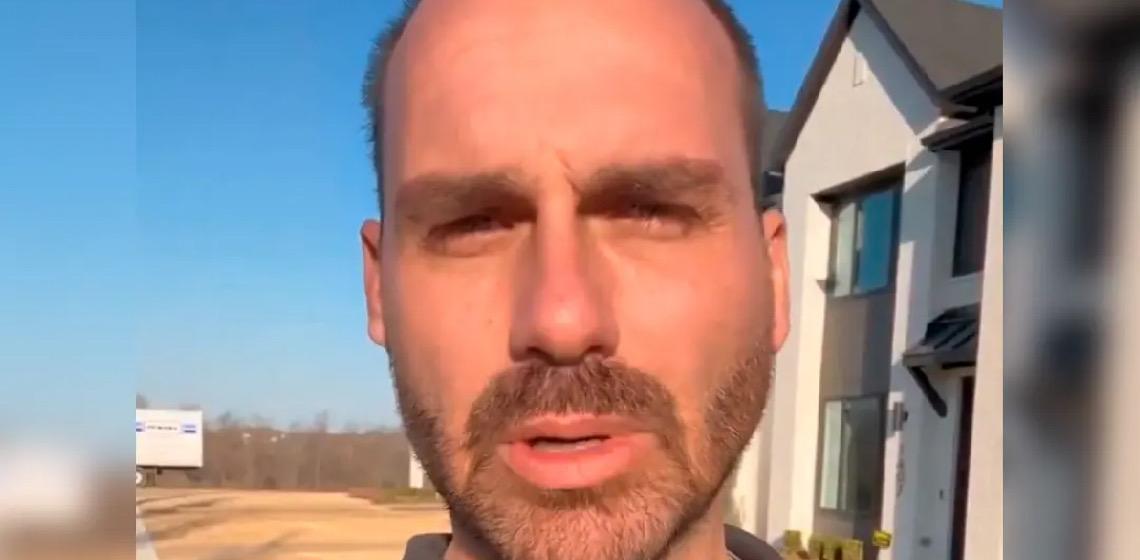 Eduardo Bolsonaro se licencia e diz que fica nos EUA em luta contra Moraes