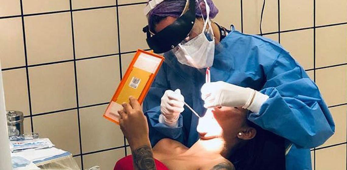 Especialistas alertam que gestantes precisam redobrar os cuidados com a saúde bucal