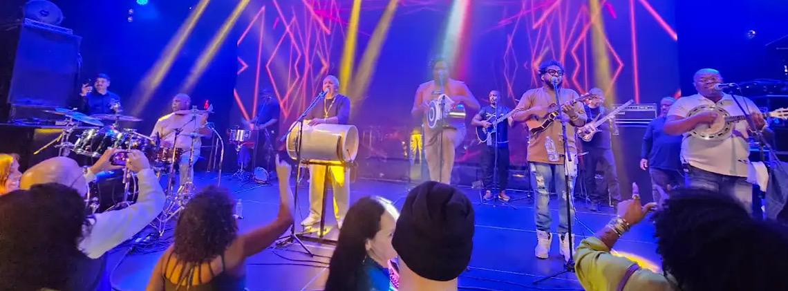 Fundo de Quintal leva música brasileira aos Estados Unidos 