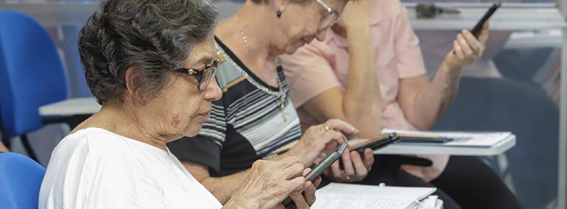 Empregos para pessoas de 40 a 59 anos de idade foram os mais numerosos em 2024