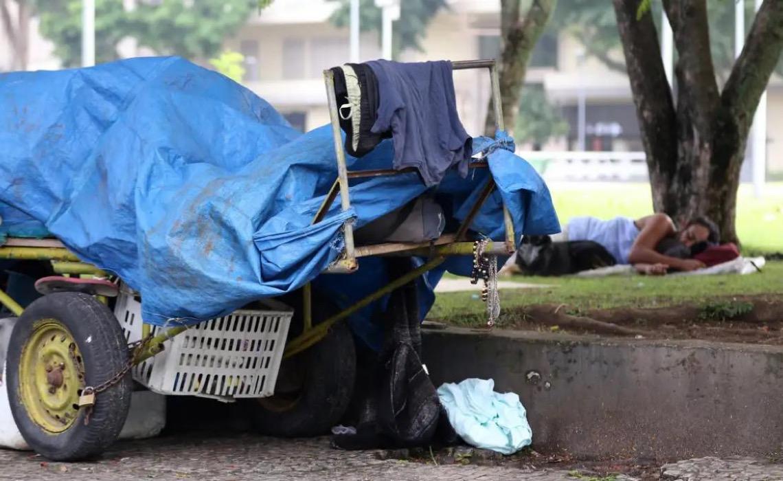 Dados apontam que mais de 335 mil pessoas vivem em situação de rua no Brasil