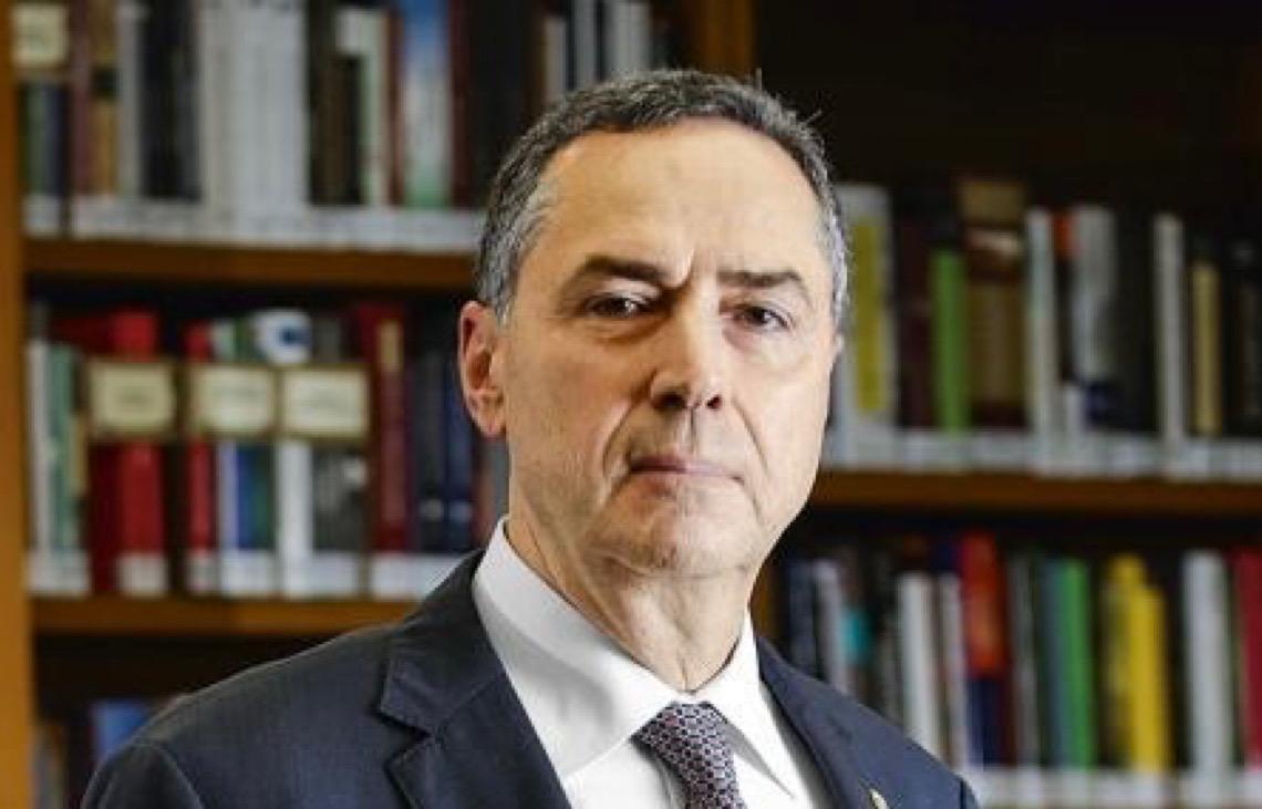 Barroso rebate reportagem da The Economist e diz que enfoque pende à narrativa dos que tentaram golpe
