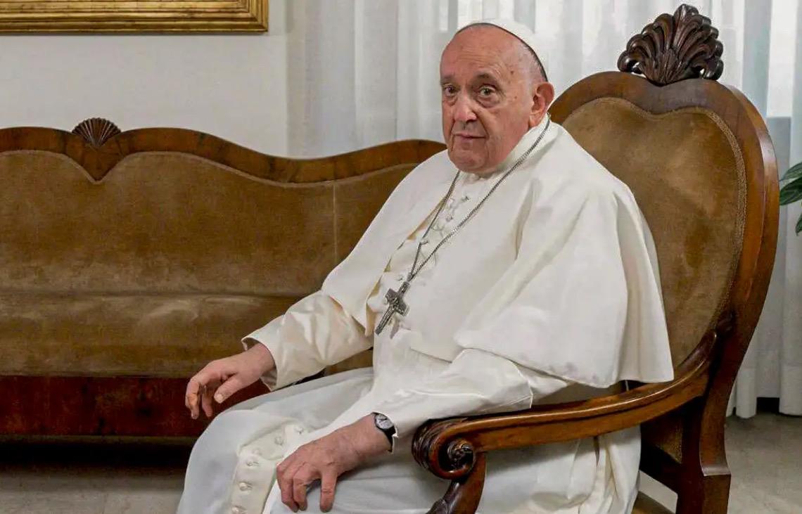 Chefes dos Três Poderes destacam legado do papa Francisco 