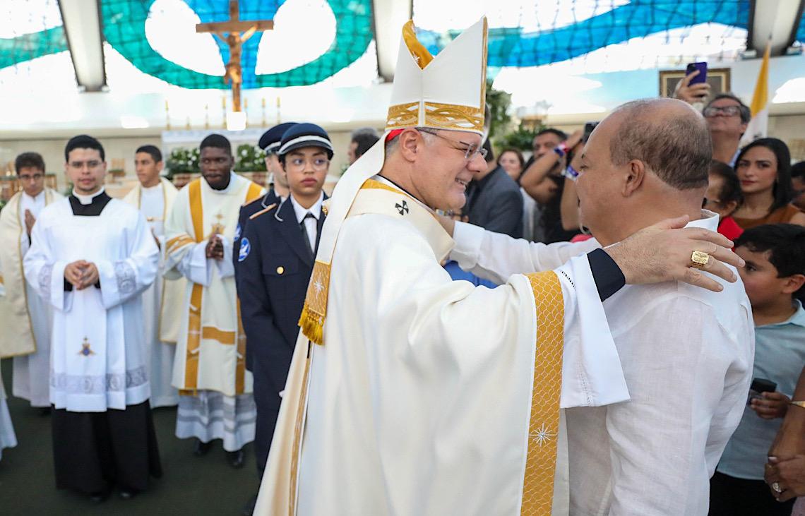 Governador Ibaneis Rocha lamenta morte do papa Francisco e decreta luto de sete dias