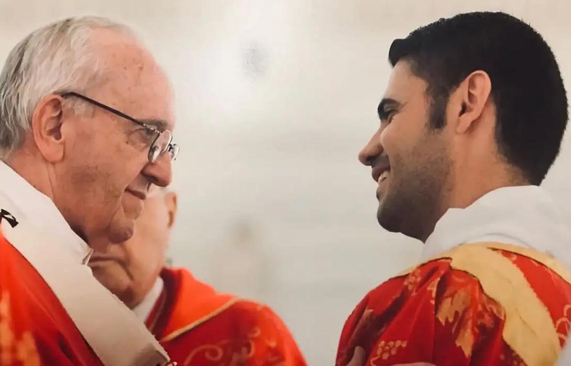 Roma e Vaticano estão silenciosos e tristes, diz padre jesuíta 