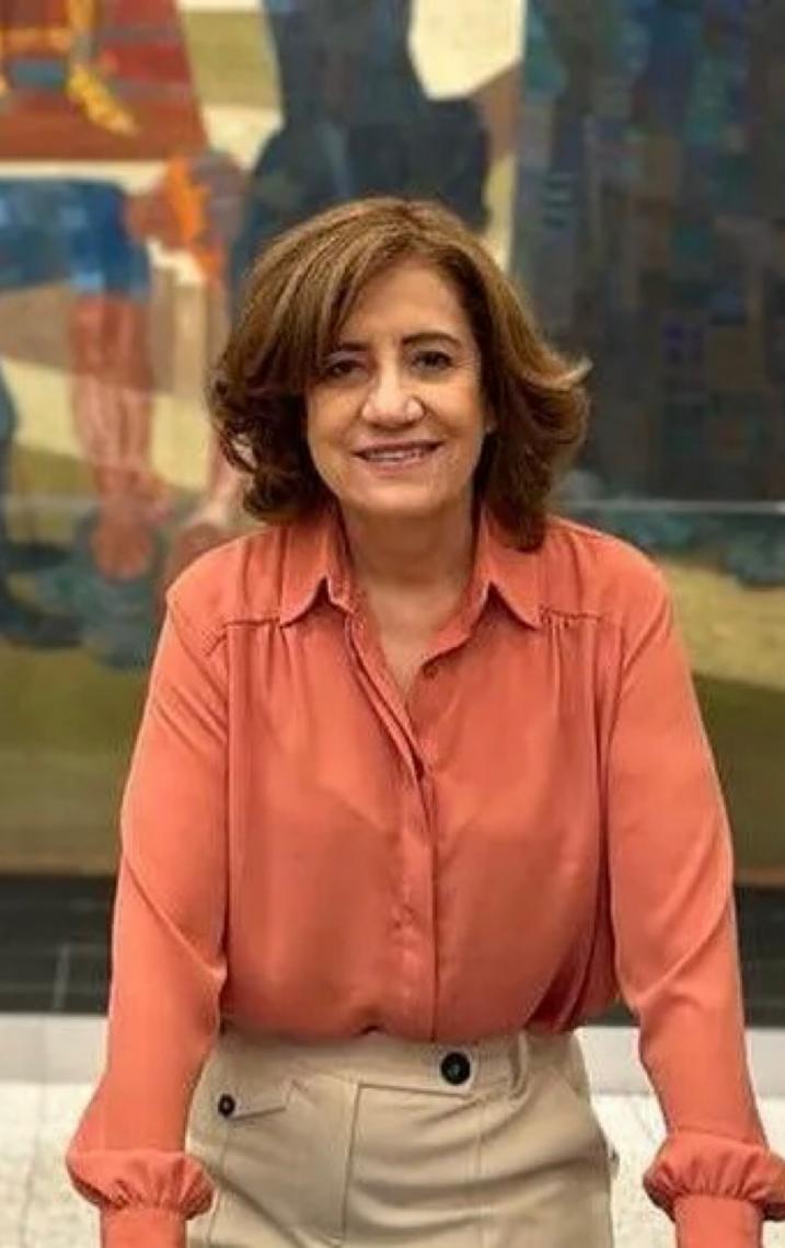 Míriam Leitão é a 12ª mulher eleita para a ABL e passa a ocupar vaga de Cacá Diegues