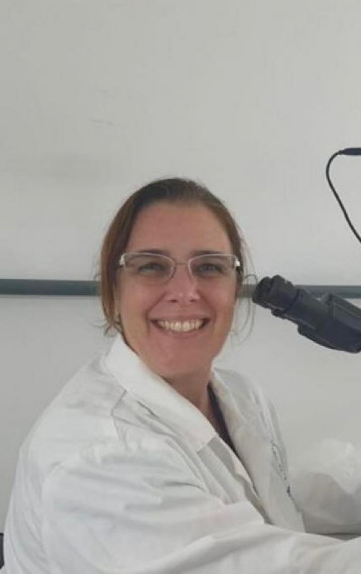 Pesquisadora da Marinha é premiada por estudo que busca compostos marinhos contra o câncer