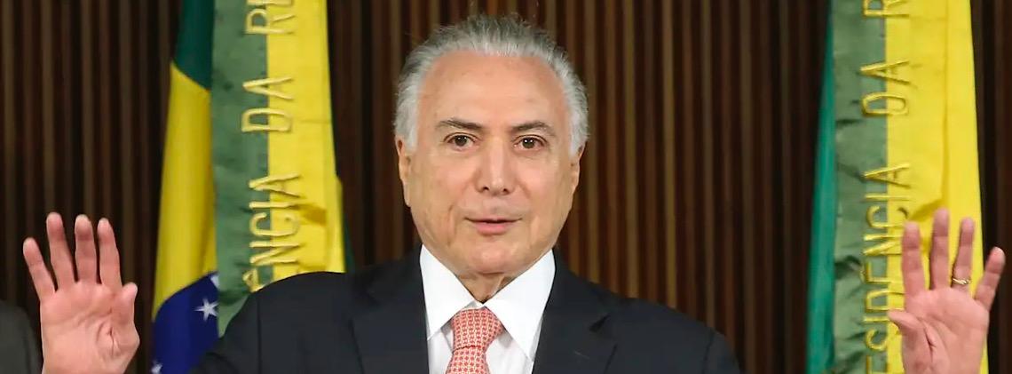 Temer articula grupo com governadores de direita e é criticado por clã Bolsonaro