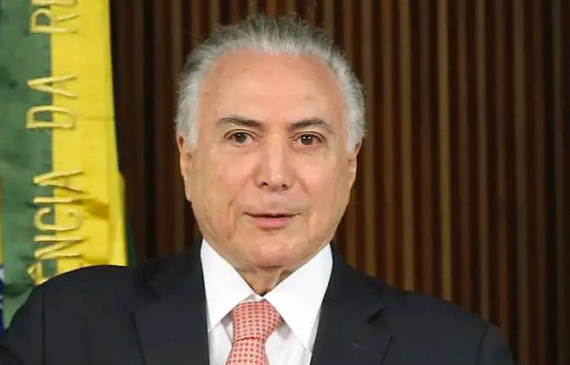 Temer articula grupo com governadores de direita e é criticado por clã Bolsonaro